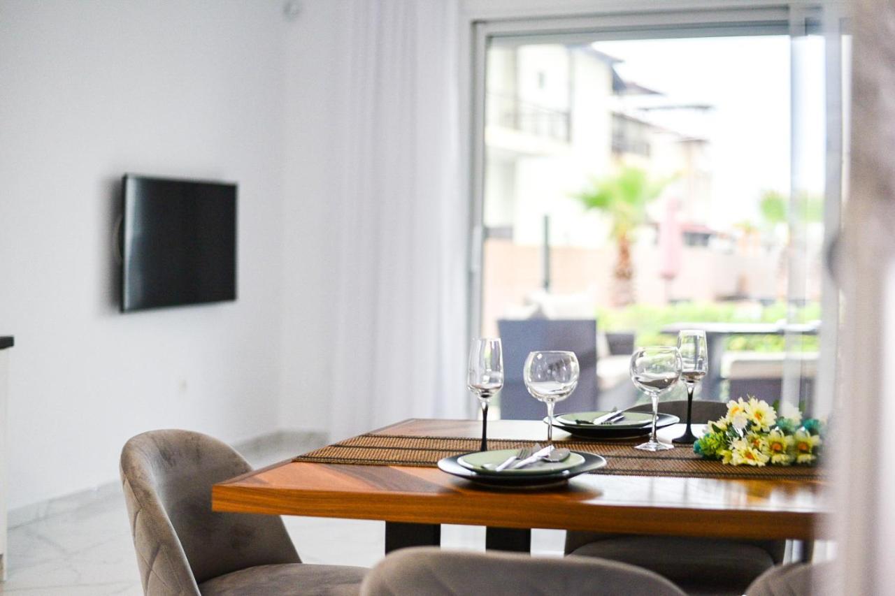 Acrotel Porto Brava Luxury Villas Ormos Panagias Buitenkant foto